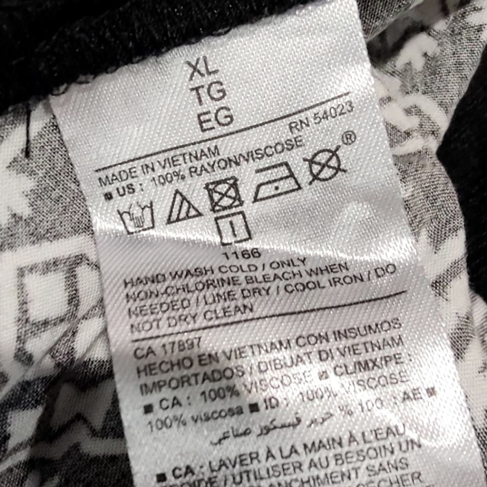 Old Navy Patterned Flowy Pants - Picture 5 of 5